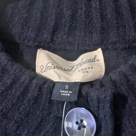 Universal Thread | Women's Floral Embroidered Button-Front Cardigan - Picture 10 of 14